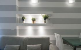Easylife - San Babila - Elegante E Rifinito Bilocale Nel Cuore Della Citta