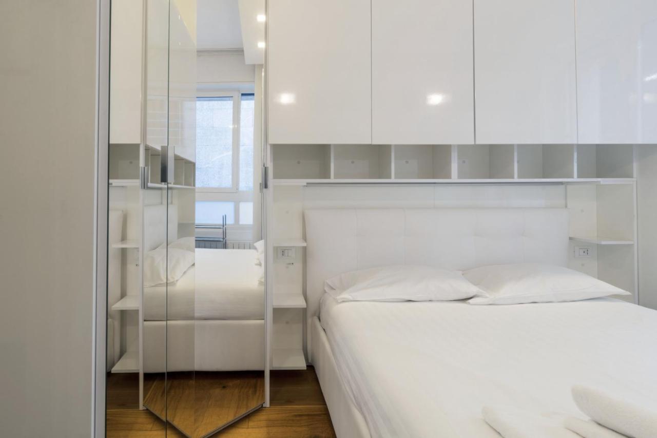 Easylife - San Babila - Elegante E Rifinito Bilocale Nel Cuore Della Citta Milán Exterior foto